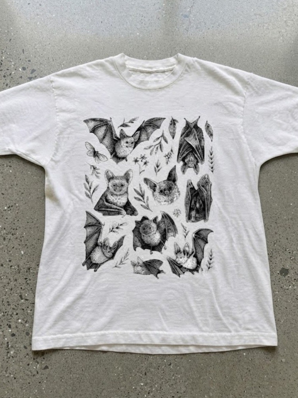 Cute Bat Wildlife Nature Halloween Graphic Cotton Gildan T-Shirt